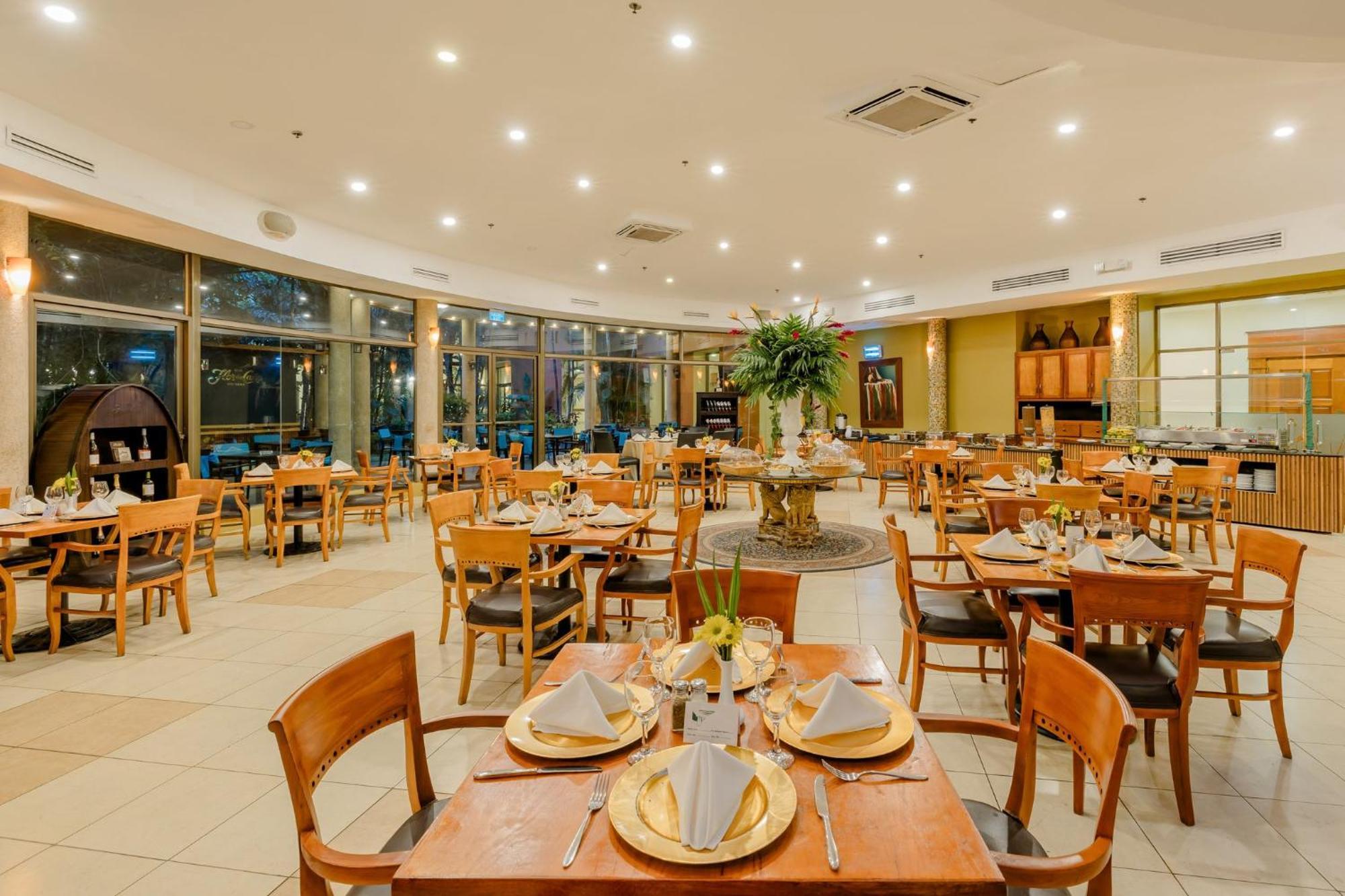 Holiday Inn Convention Center By Ihg Managua Eksteriør billede